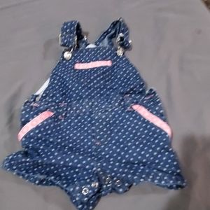 Super cute overall shorts